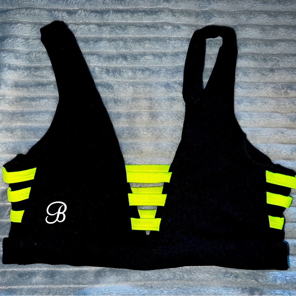 Bombshell sportswear sports bra size Small